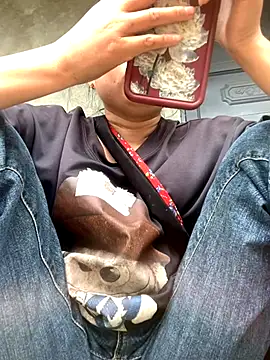 Snapshot of lan-xinh01 chatting on 30, 10, 2025 lan-xinh01 online show from 30, 10, 2025