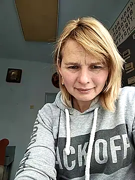 Masha412111 online show from 24, 11, 2025