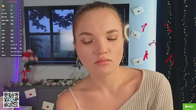 JulieLupo online show from 12, 3, 2026