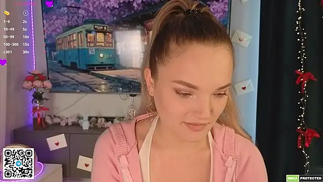 JulieLupo online show from 11, 4, 2026