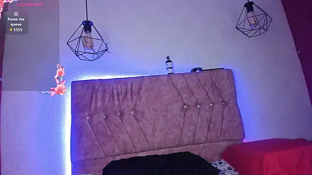 Mia lopez 1 online show from 12, 2, 2026