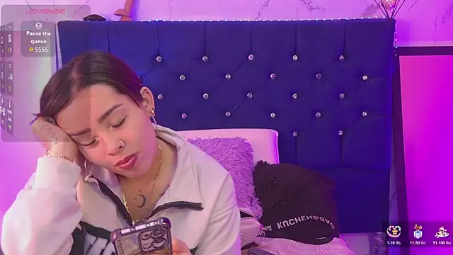 Mia lopez 1 online show from 8, 7, 2026