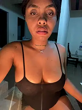 Snapshot of Itanydiorr chatting on 15, 11, 2025 Itanydiorr online show from 15, 11, 2025