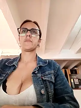 Jade 1-9 online show from 4, 2, 2026