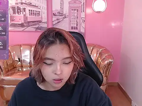 mia foster t online show from 25, 10, 2025