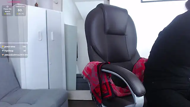 alexia james  online show from 16, 4, 2026