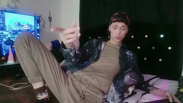 Tyler cat online show from 24, 11, 2025