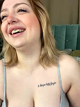 KellyMoors online show from 18, 10, 2025