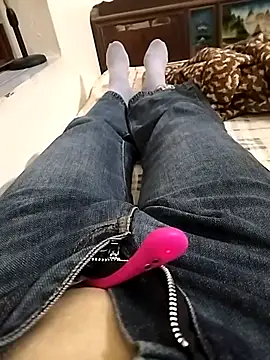 Lili 2love online show from 4, 11, 2025