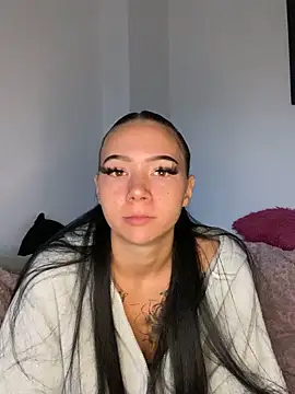 YoungZoexx online show from 6, 10, 2025