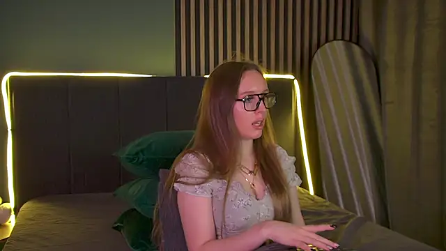 KathyStewart online show from 8, 11, 2025