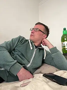 viktor1992-1-1 online show from 12, 3, 2026