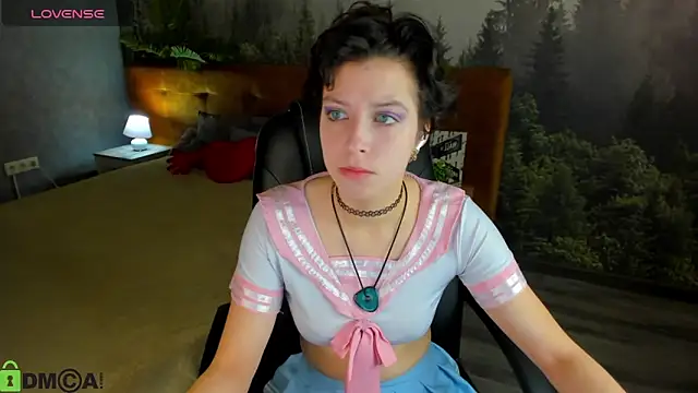 Sara Frayer online show from 20, 10, 2025