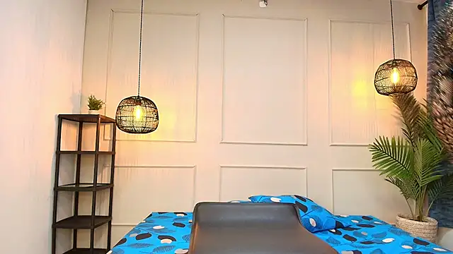 Nikki Vesper online show from 30, 10, 2025