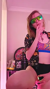 lonely Cosplay chick online show from 13, 12, 2025