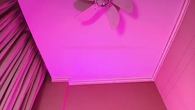 LilithEsme online show from 15, 1, 2026