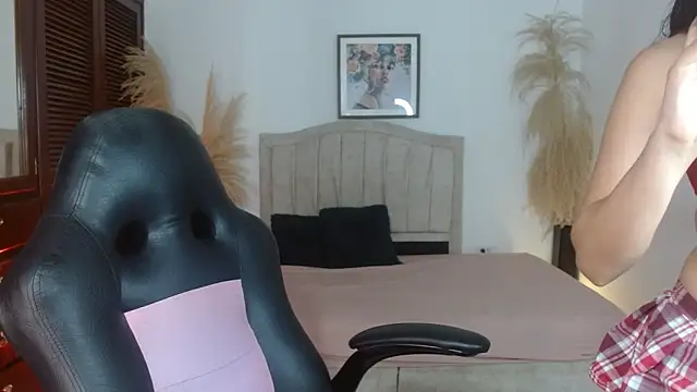 annyrusso online show from 23, 2, 2026