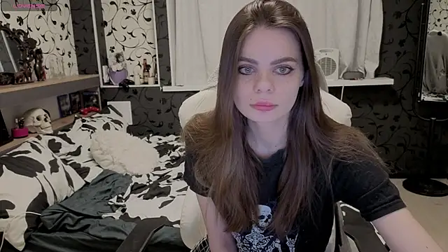 xAlisontiny online show from 4, 3, 2026