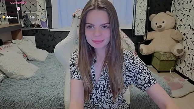 xAlisontiny online show from 14, 6, 2026