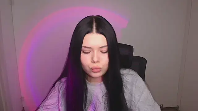 Mona Esty online show from 22, 10, 2025