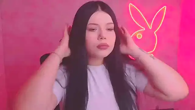 Mona Esty online show from 11, 11, 2025