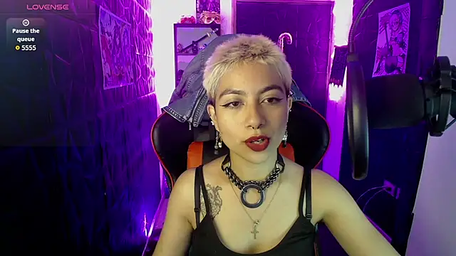 lunarichy22 online show from 4, 12, 2025