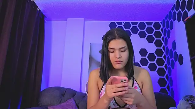 Violet Jhonson online show from 14, 12, 2025