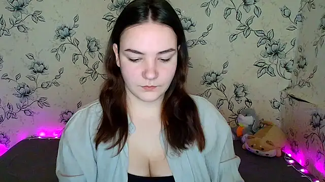 OliviaMontgommery online show from 14, 4, 2026