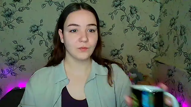 OliviaMontgommery online show from 22, 4, 2026