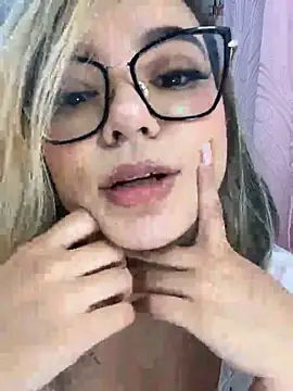 Amy thompson01 online show from 20, 10, 2025