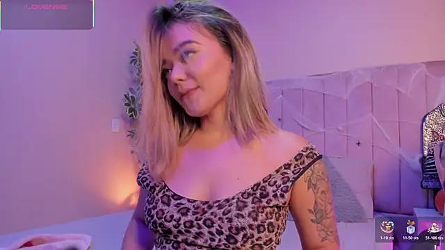 Amy thompson01 online show from 23, 10, 2025