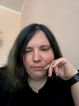  alexandra ray  online show from 18, 4, 2026