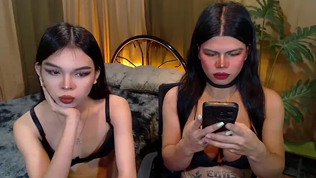 Snapshot of TWINKTRANSSHANEL chatting on 18, 10, 2025 TWINKTRANSSHANEL online show from 18, 10, 2025