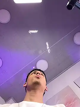 Snapshot of MateoMitchell chatting on 6, 2, 2026 MateoMitchell online show from 6, 2, 2026