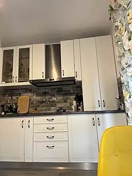 AvaMaddisson online show from 5, 11, 2025