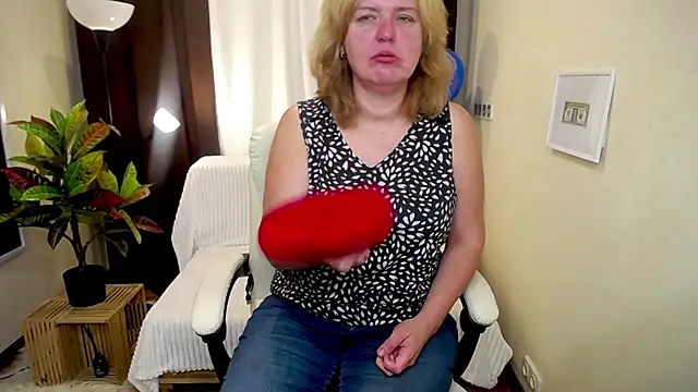 VestaWoody online show from 6, 10, 2025