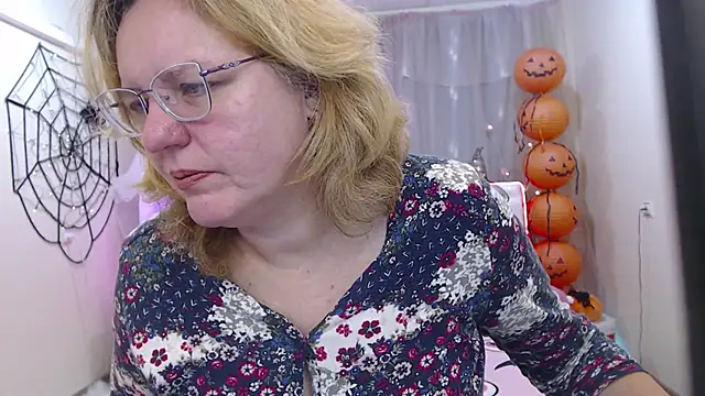 VestaWoody online show from 13, 10, 2025