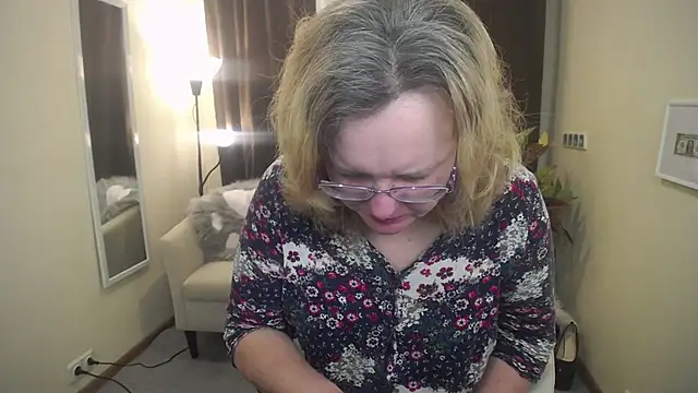 VestaWoody online show from 21, 11, 2025