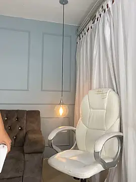 Snapshot of Rose_monroee chatting on 5, 2, 2026 Rose monroee online show from 5, 2, 2026