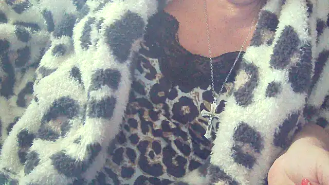 Snapshot of Playful_MILF_Demi chatting on 14, 2, 2026 Playful MILF Demi online show from 14, 2, 2026