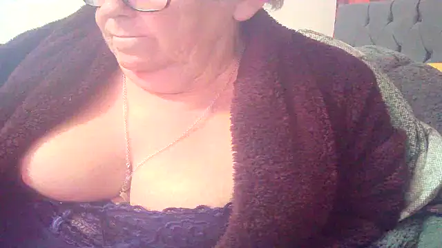 Playful MILF Demi online show from 8, 3, 2026