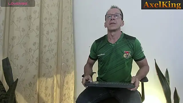 Snapshot of _axelking_ chatting on 14, 7, 2026 axelking online show from 14, 7, 2026