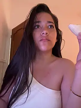 Snapshot of Nhefertary chatting on 3, 4, 2026 Nhefertary online show from 3, 4, 2026