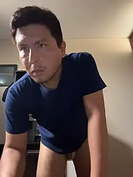 Snapshot of atreusfilho chatting on 11, 11, 2025 atreusfilho online show from 11, 11, 2025