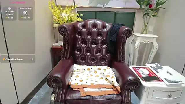 selinajuan online show from 25, 10, 2025