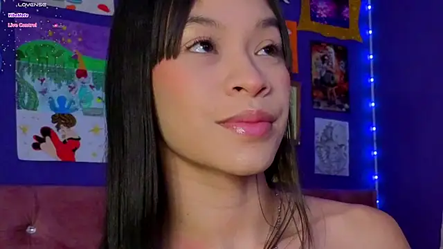 Snapshot of kimhilton_ chatting on 21, 4, 2026 kimhilton online show from 21, 4, 2026