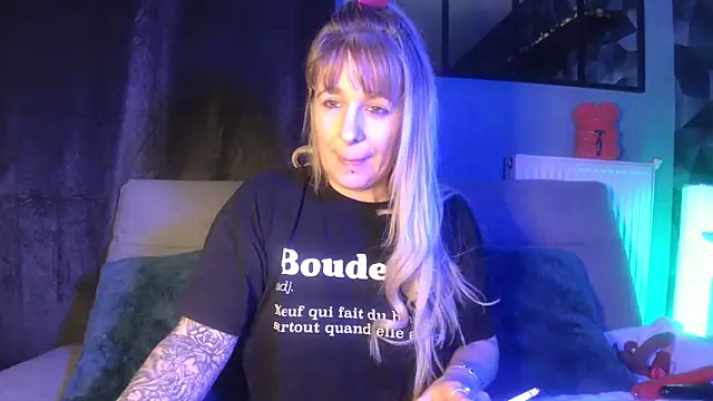 Delichieuse5 online show from 19, 2, 2025