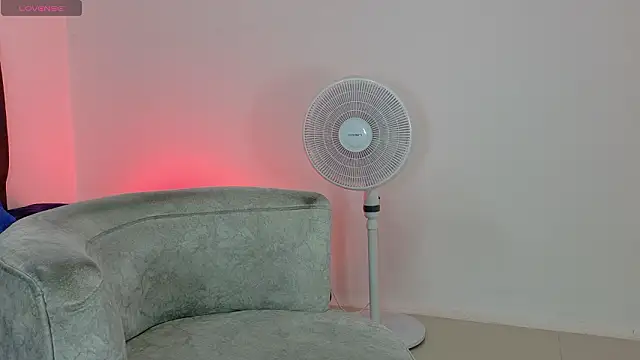 Snapshot of angel_kyrozz chatting on 13, 3, 2026 angel kyrozz online show from 13, 3, 2026