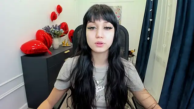 TiffanyYounge online show from 13, 2, 2026