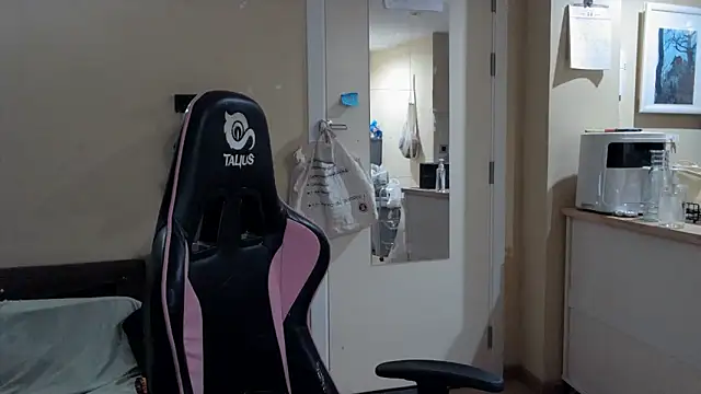 junokun22 online show from 10, 10, 2025